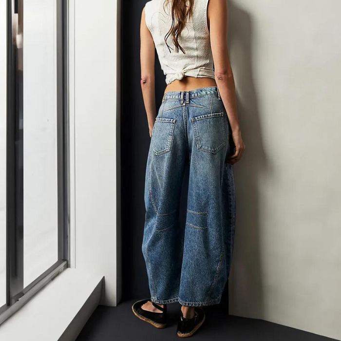 Judy Mid Rise Barrel Jeans